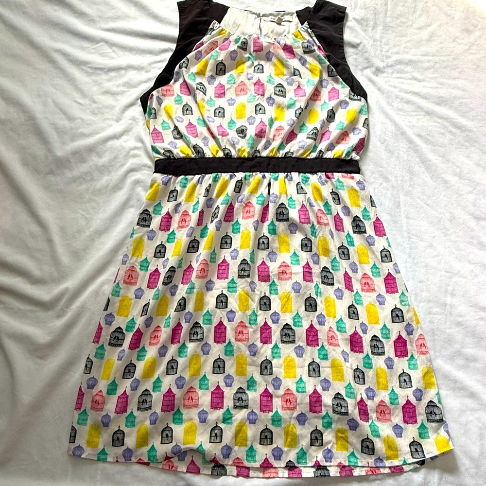 Colorful Birdhouse dress Juniors size L fully lined cute and tweet elastic waist